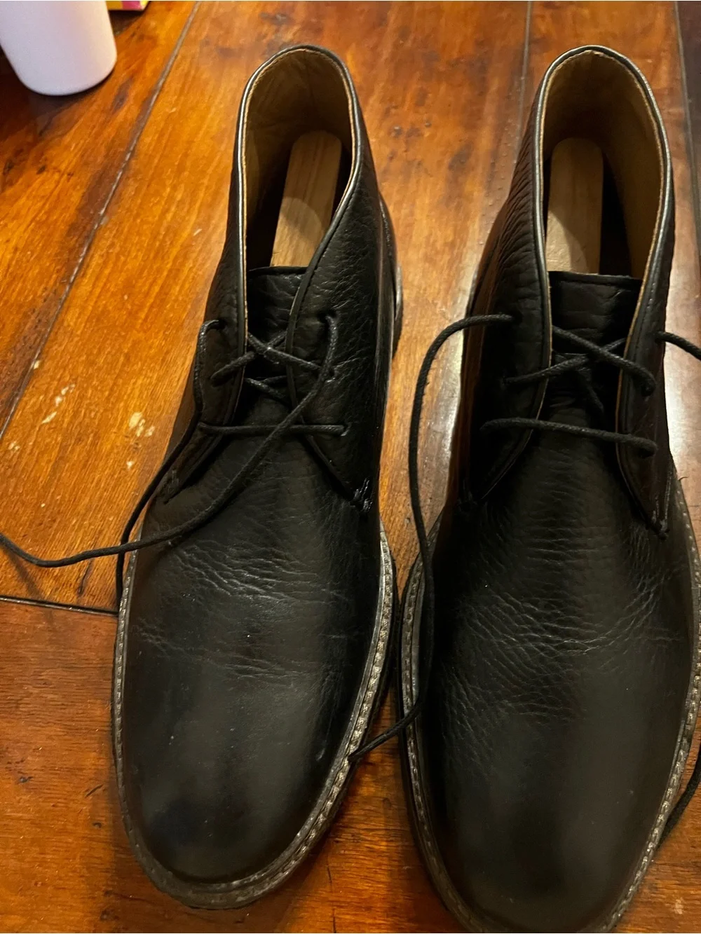 Johnston and Murphy Men's Black Leather Chukka Boots